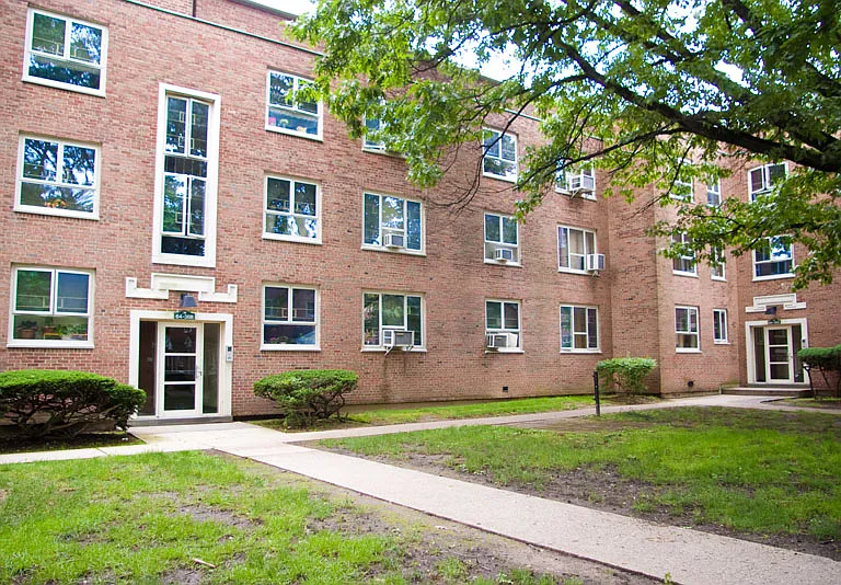 196-05C 67th Ave #3C — Photo 2