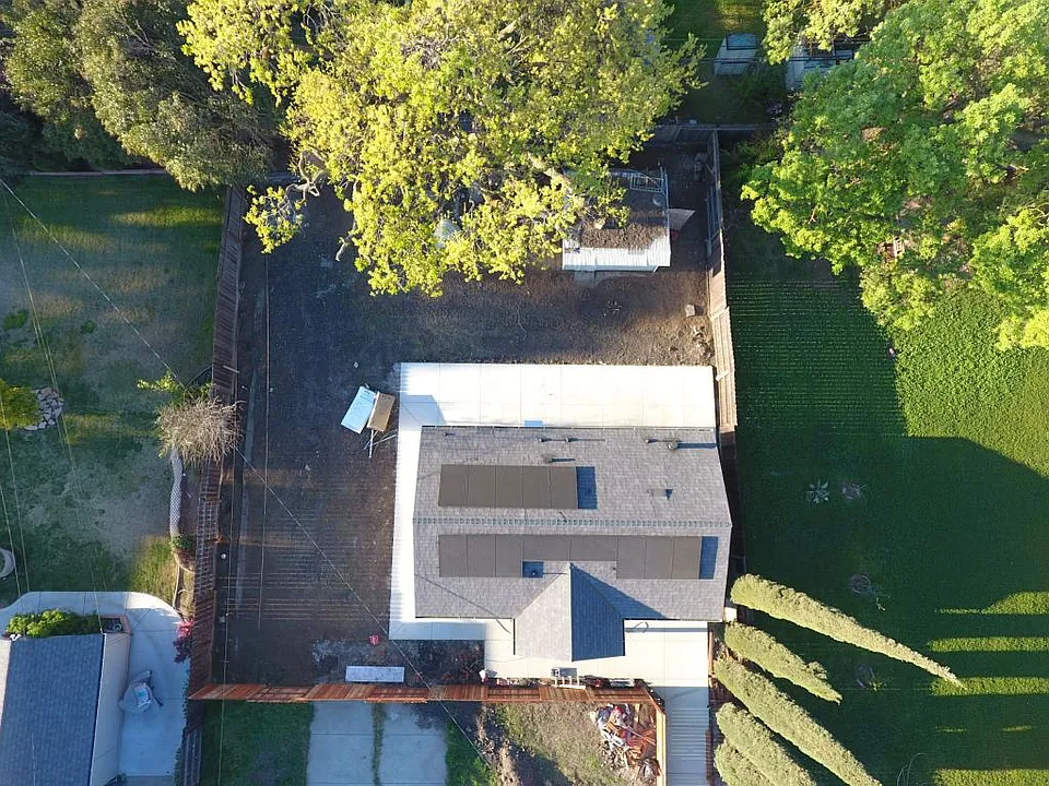 211 W Norwich Dr