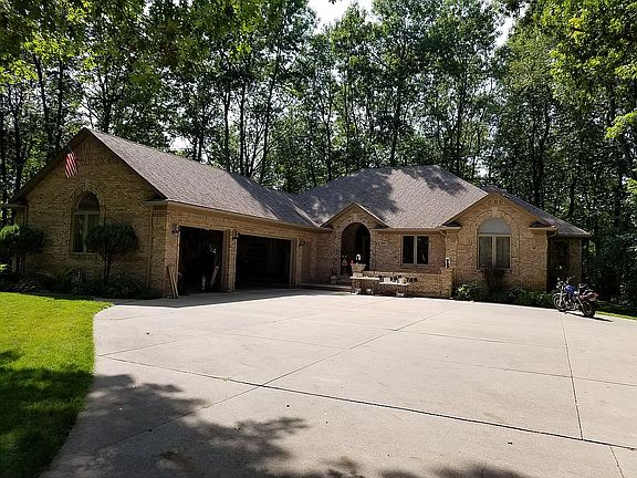 2nd image of 5097 Timber Cove Cir