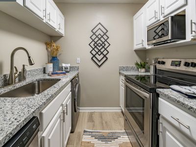 French Villas Apartments - Saint Petersburg, FL | Zillow