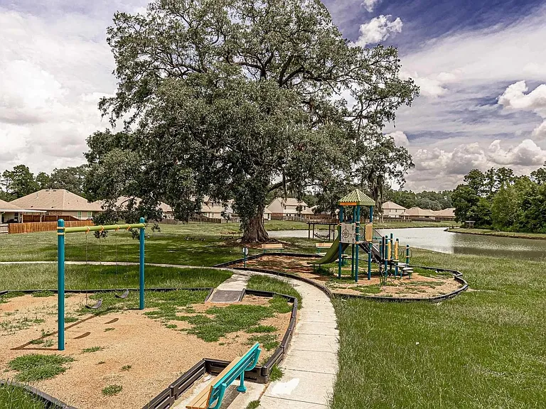 39405 Legacy Lake Dr — Photo 22