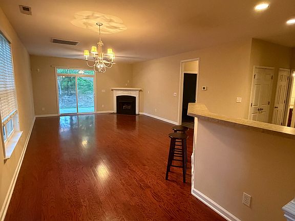 2nd image of 826 Maurepas Dr