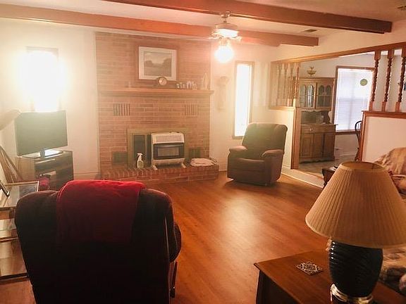 5th image of 1112 County Road 410