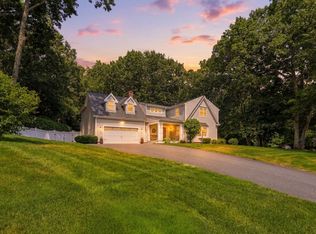 51 Mohawk Dr, Longmeadow, MA 01106