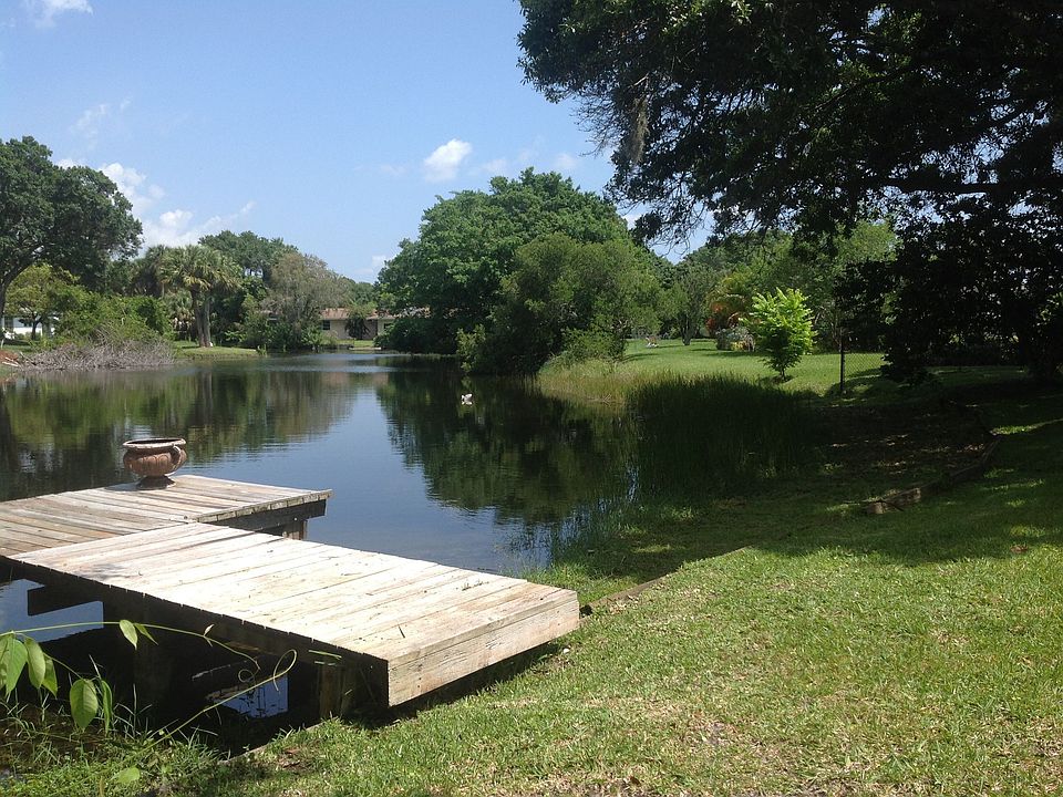 Lake & Dock