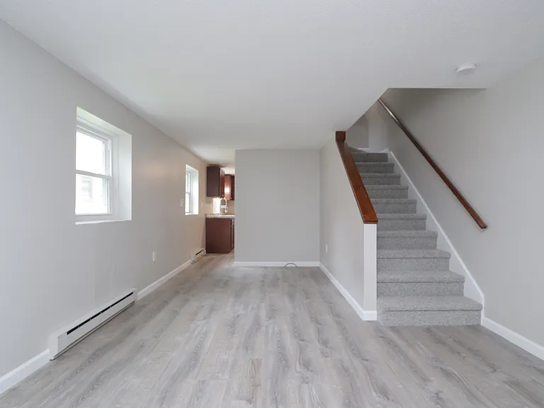 76 Meadow St #D — Photo 10