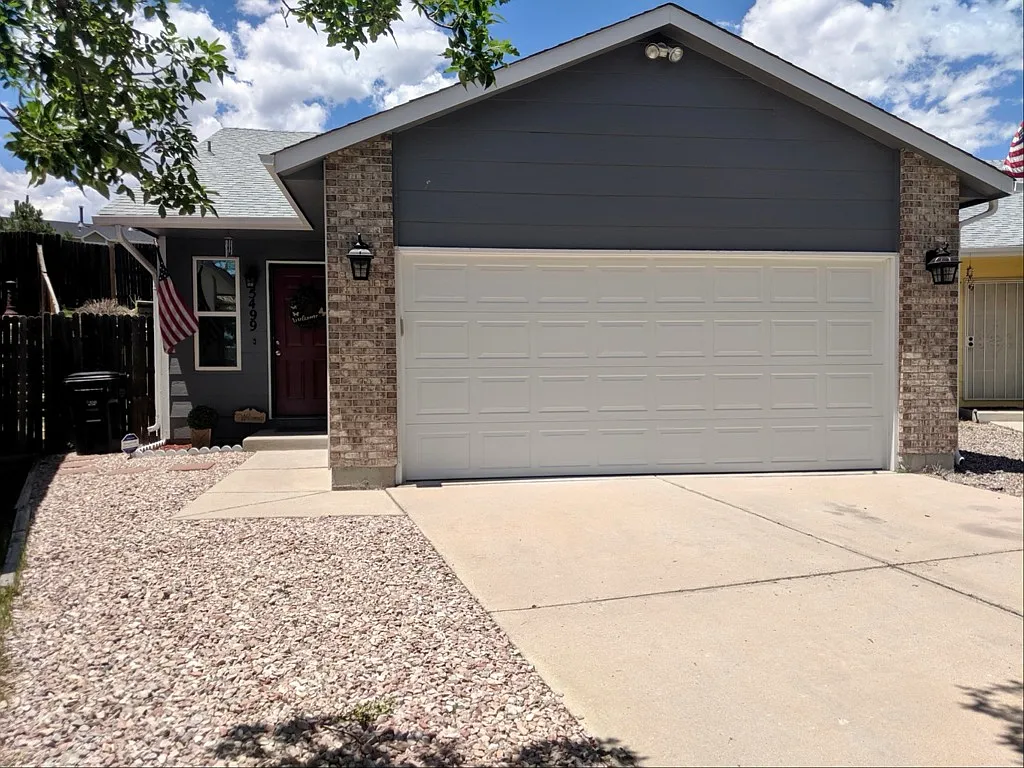 5499 Jennifer Ln, Colorado Springs, CO 80917 — Photo 1
