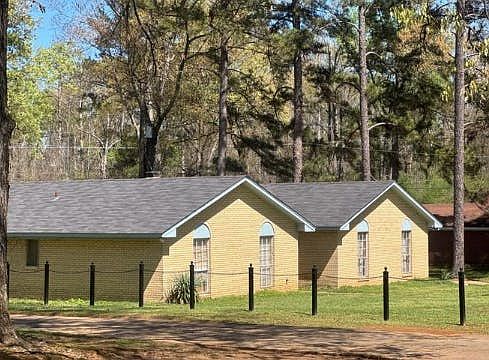 2nd image of 1724 Hamilton Blvd