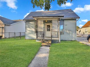 2808 Champaign Ave, Mattoon, IL 61938