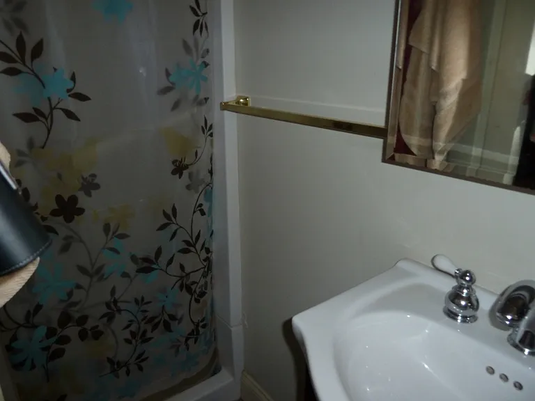 29 Gloucester St #8 — Photo 4