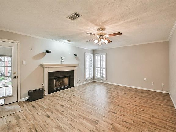 4th image of 1219 Moss Dale Dr