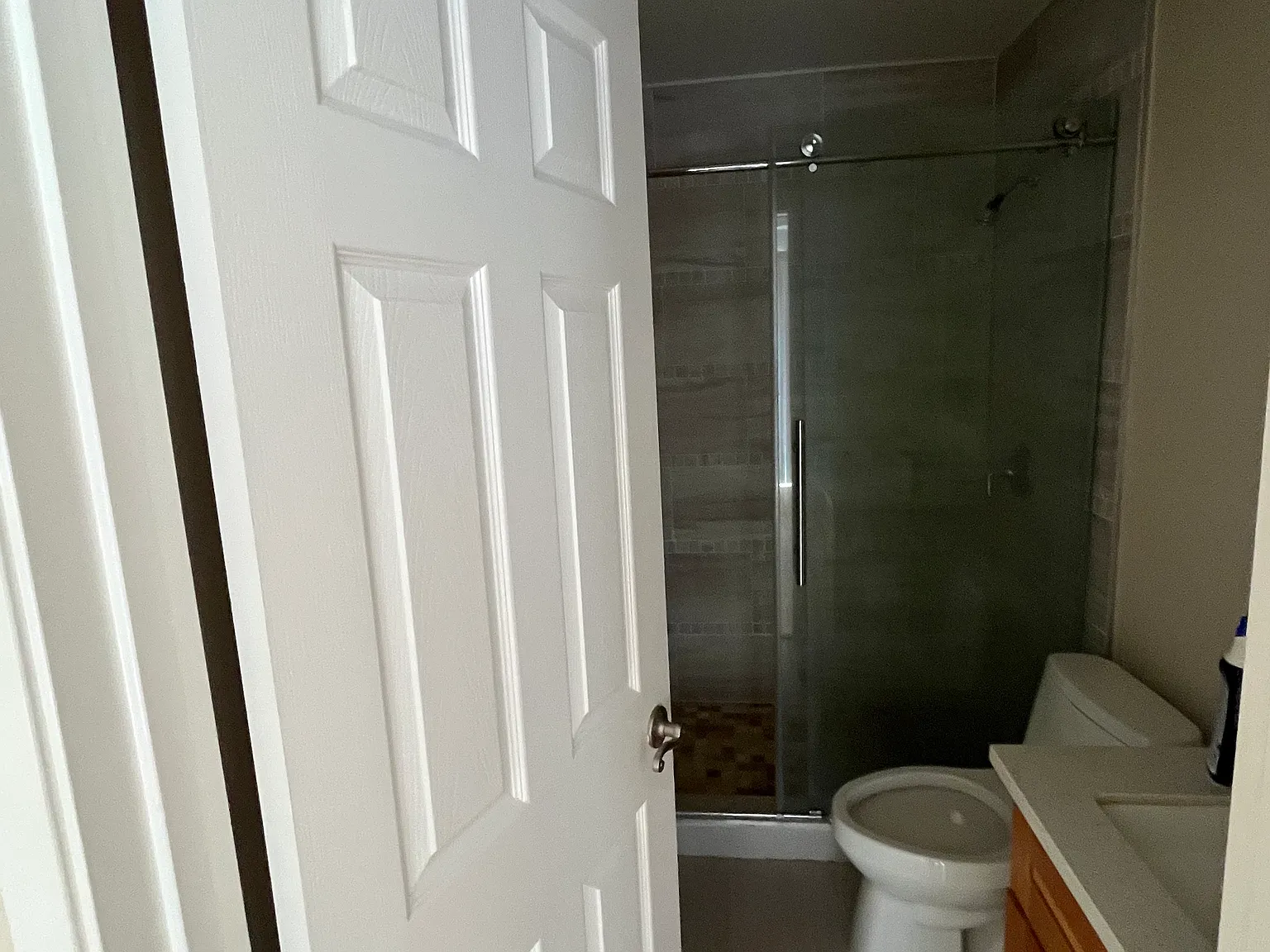 4 bed, 1470 sqft, $6,000 — Photo 3