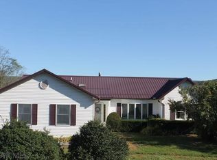 2016 Egolf Rd, Bedford, PA 15522