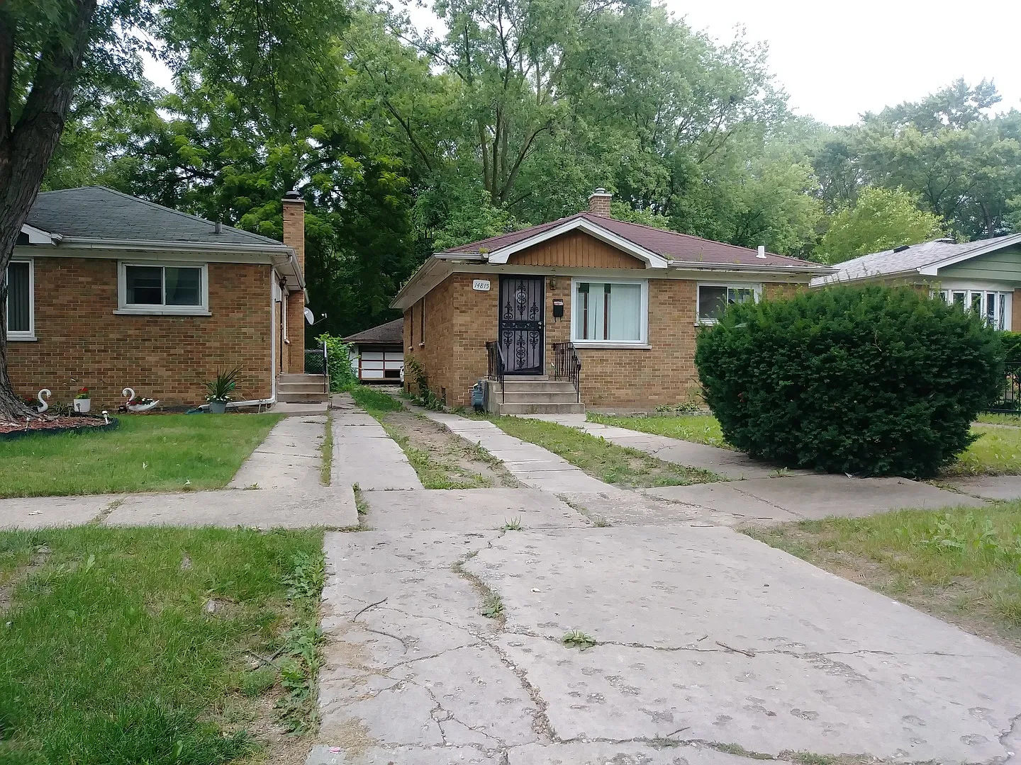 14815 Lexington Ave photo 1