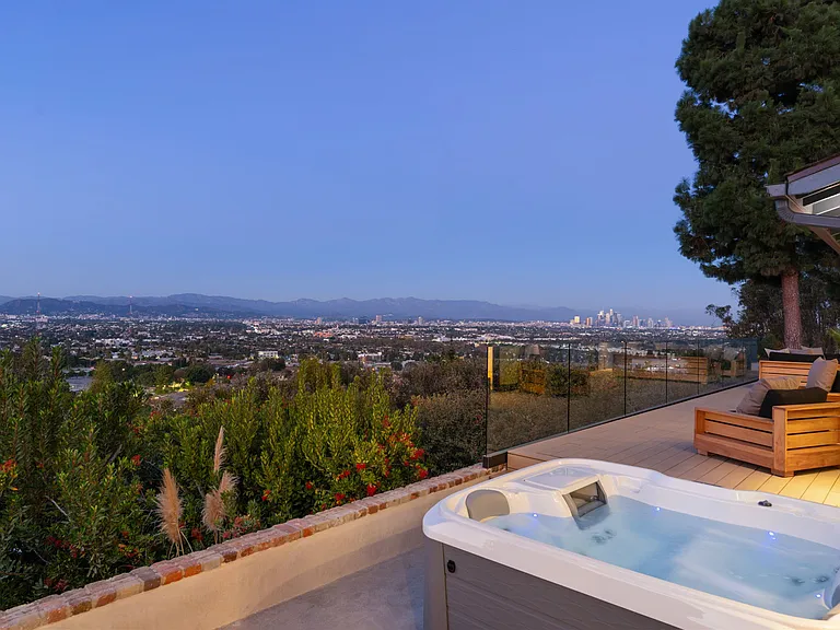 4301 Don Arellanes Dr — Photo 7