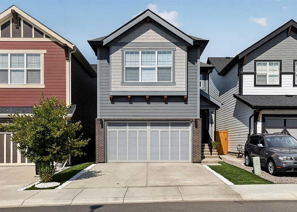1st image of 244 S Masters Row SE