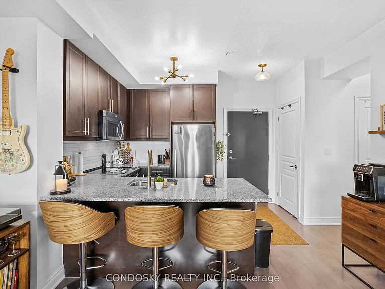 3170 Erin Mills Pkwy #311 — Photo 6