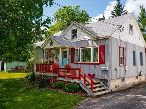 29 Leboeuf St, Tupper Lake, NY 12986