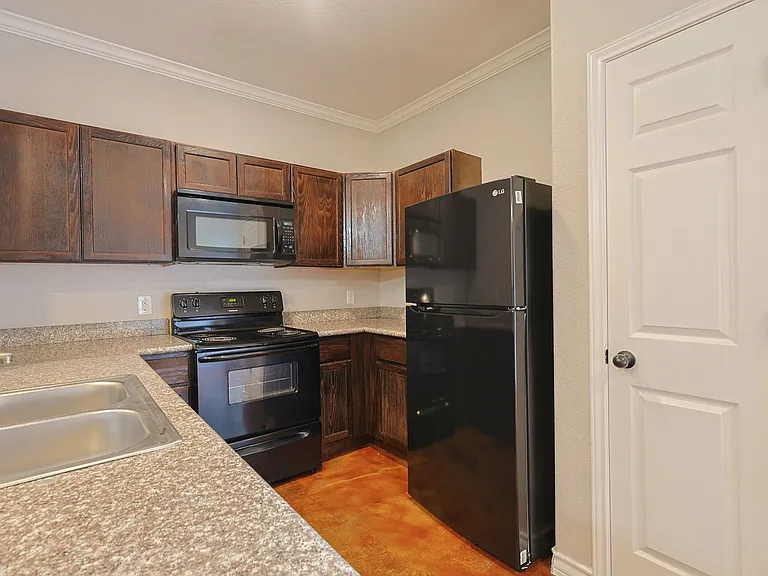 5015 Stowers Blvd — Photo 8
