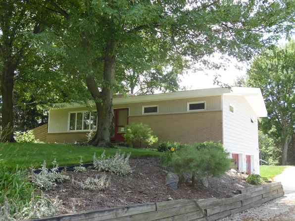7237 Kraft Ave SE, Caledonia, MI 49316