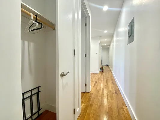 Rented by Lang Realty LLC | media 16