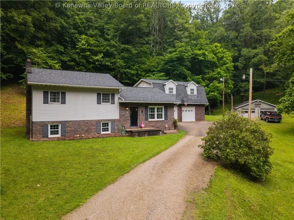 570 Cottontree Rd, Walton, WV 25286