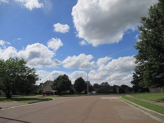 4th image of 2795 Van Der Veer Dr