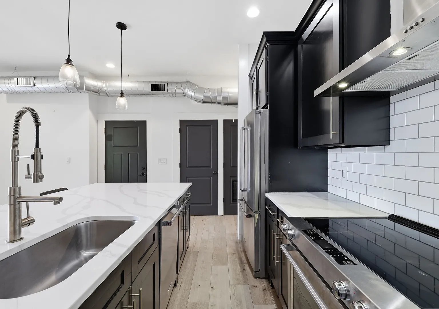 1340 N Park Ave - Unit 3 — Photo 1