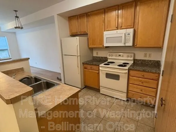 516 Darby Dr Unit 210, Bellingham, WA 98226