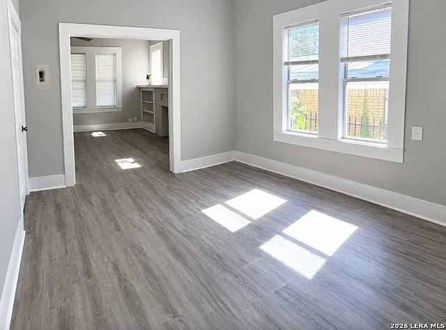 1 bed, 1.0 bath, 590 sqft, $850 — Photo 2