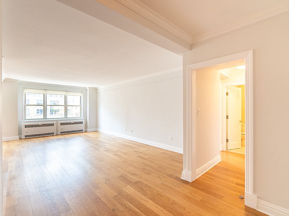 5th image of 41 Park Ave APT 17E