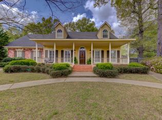 211 Brookwood Dr, Vicksburg, MS 39183