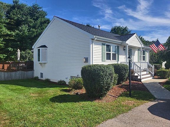 2nd image of 140 Crystal Water Dr