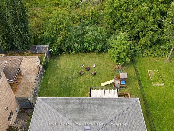 4th image of 273 Avondale Rd