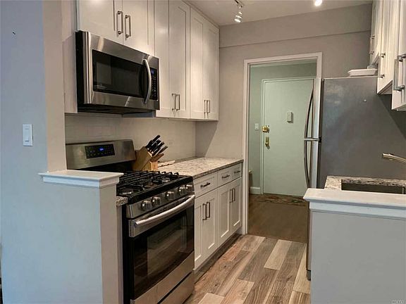 4th image of 43-25 Douglaston Pkwy #4F