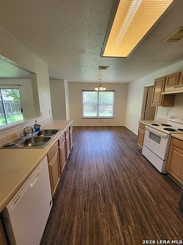 10831 Larson Cavern — Photo 3