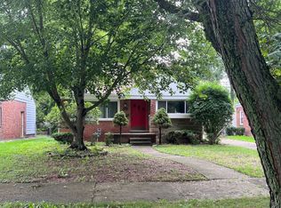 21131 Manchester Blvd, Harper Woods, MI 48225