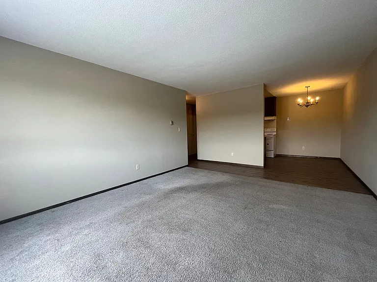 41 Arlington Ave West — Photo 20