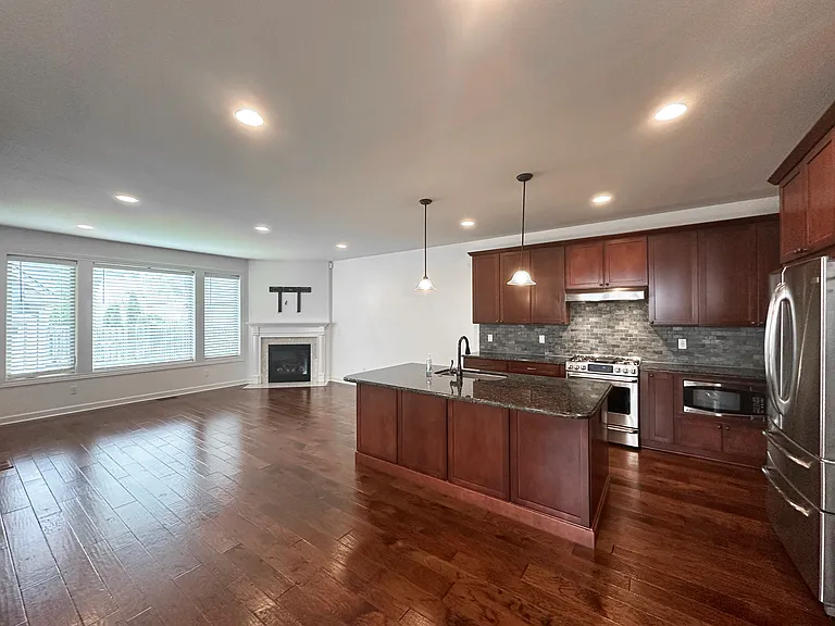 1555 Ruffner Ave — Photo 12