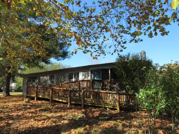 279 John Audia Rd, Pennington Gap, VA 24277