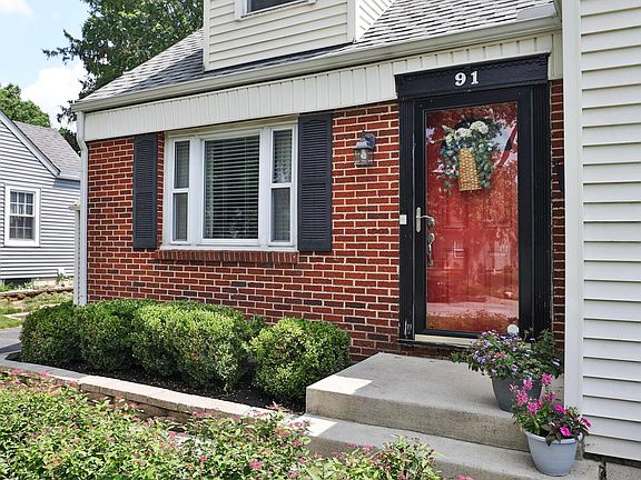 4th image of 91 W Lincoln Ave