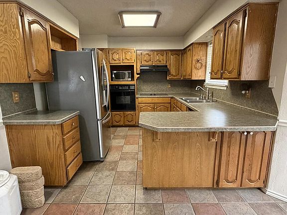 5th image of 5215 Brazos Ave