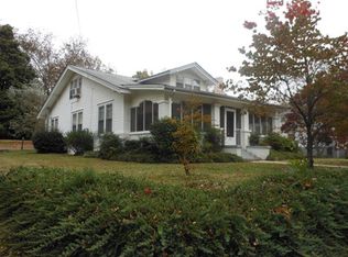 522 College St, Roanoke, AL 36274