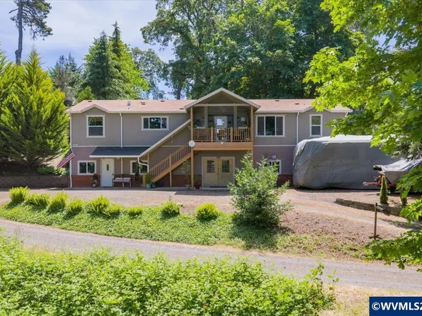 192 Holloway Hts, Brownsville, OR 97327