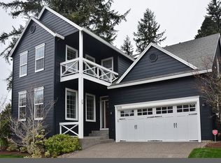 10135 NW Fleetwood Dr, Portland, OR 97229