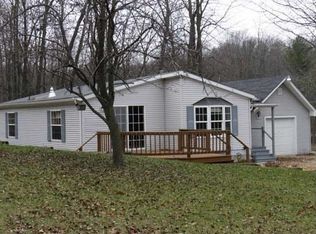 W6283 Karpathy Ln, Plymouth, WI 53073