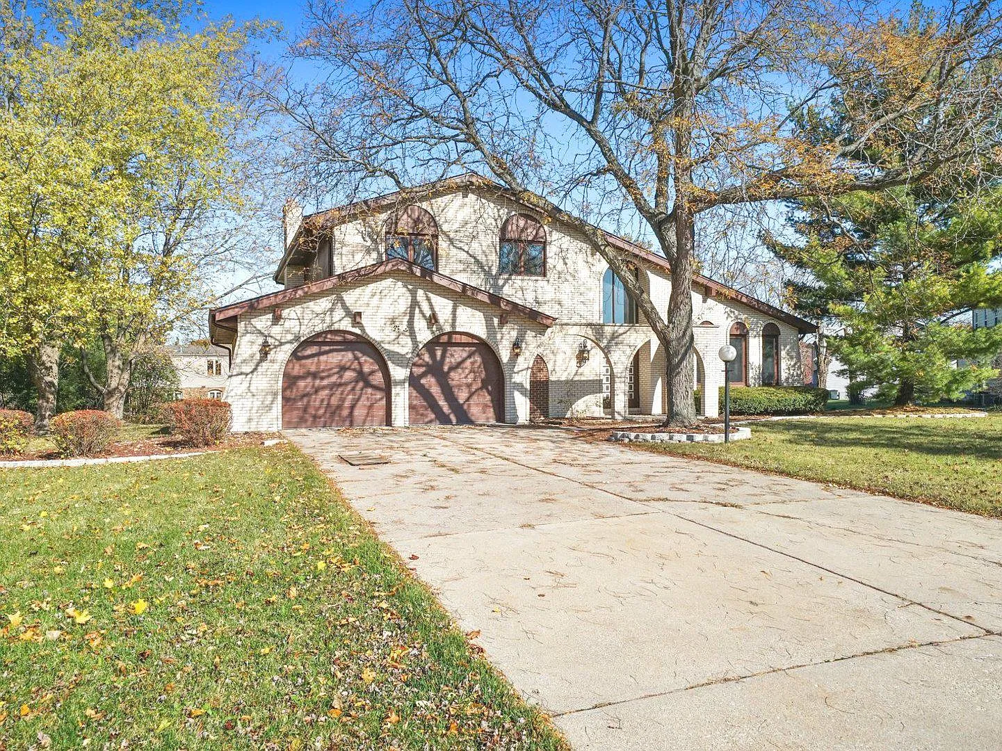 2855 Chelsea Cir photo 1
