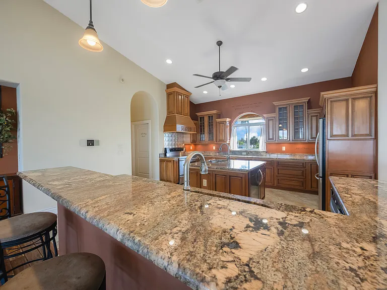 736 Pruitt Dr — Photo 21