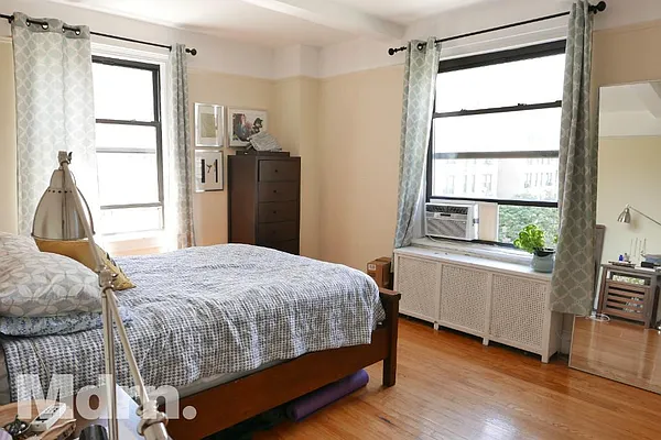 Rented by Mdrn Residential | media 4