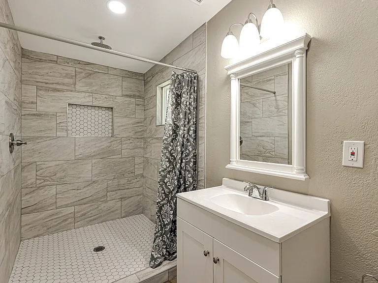 Bathroom 1 - View A